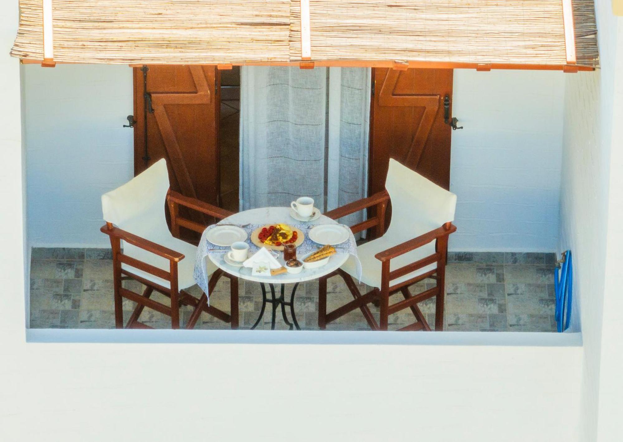 Aparthotel Ligaries à Kini Extérieur photo