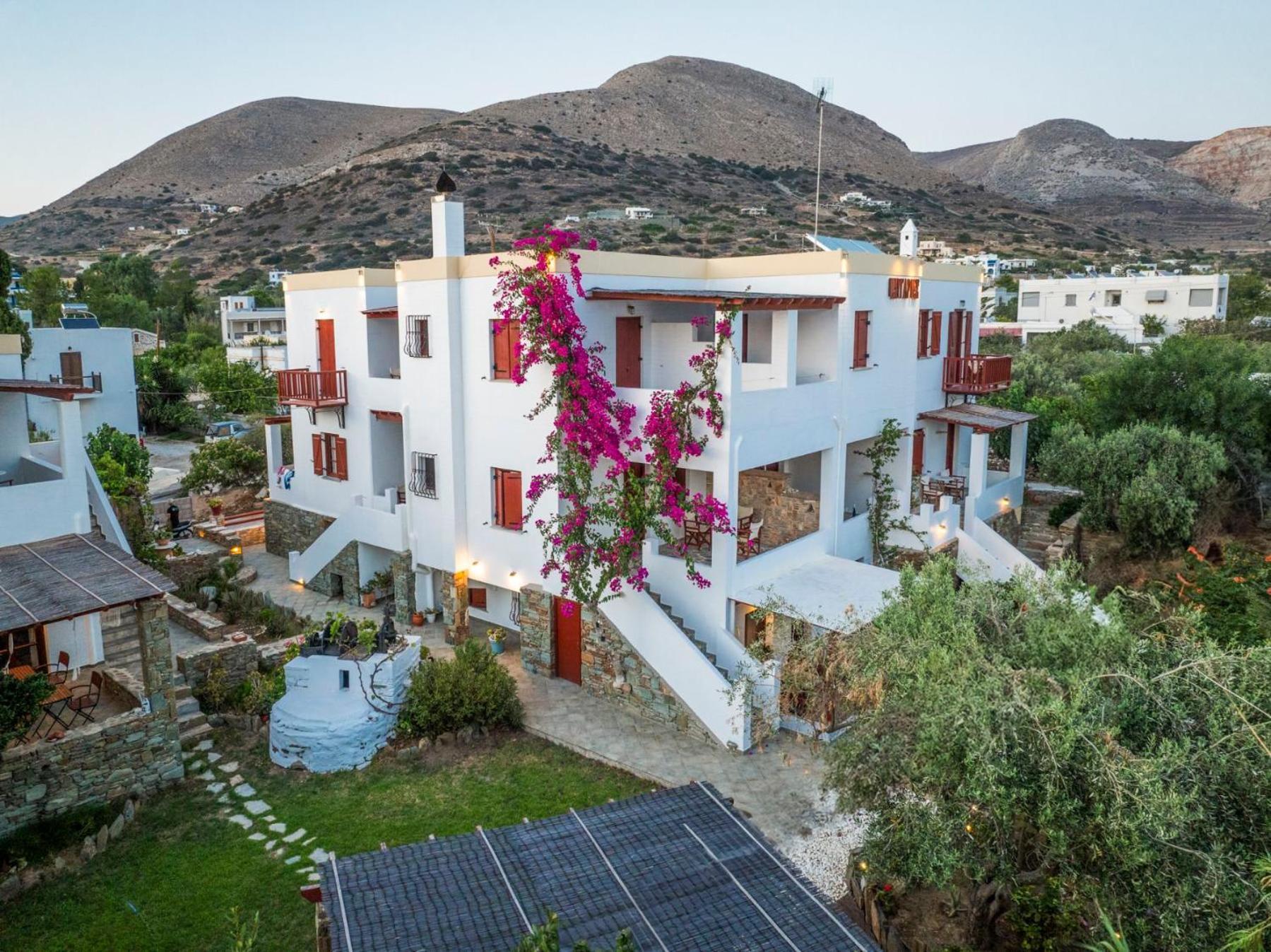 Aparthotel Ligaries à Kini Extérieur photo