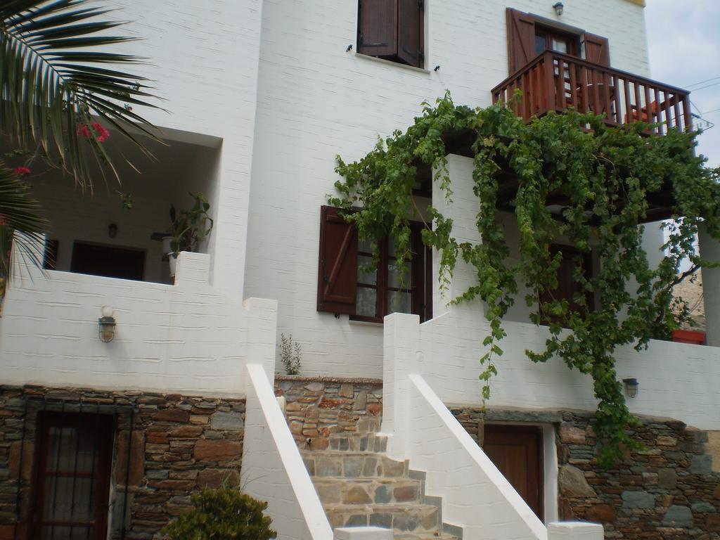 Aparthotel Ligaries à Kini Extérieur photo