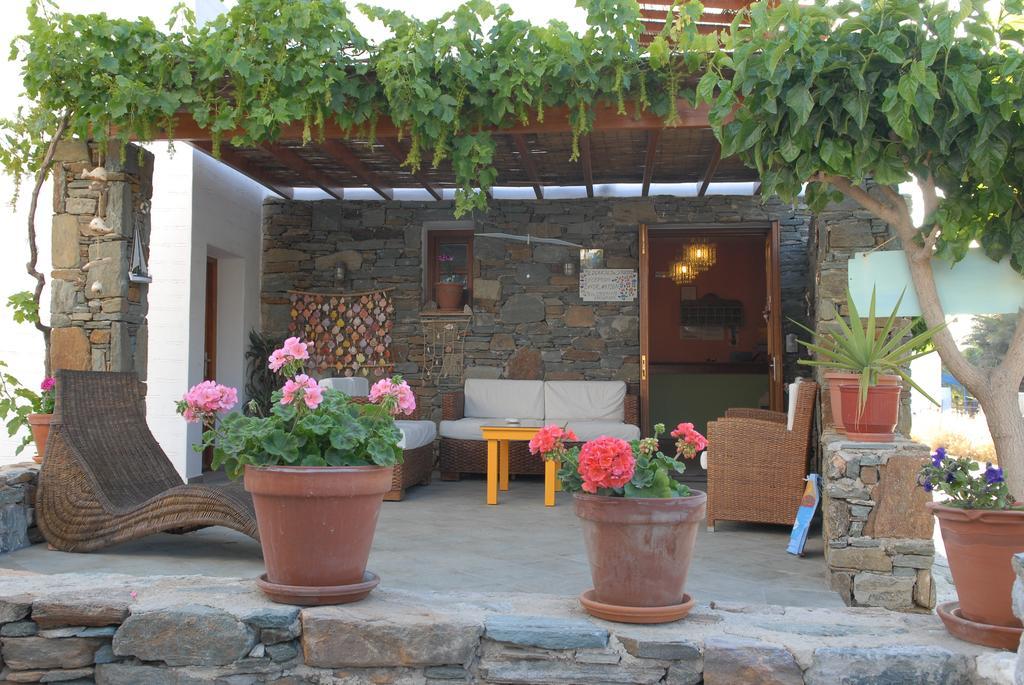 Aparthotel Ligaries à Kini Extérieur photo