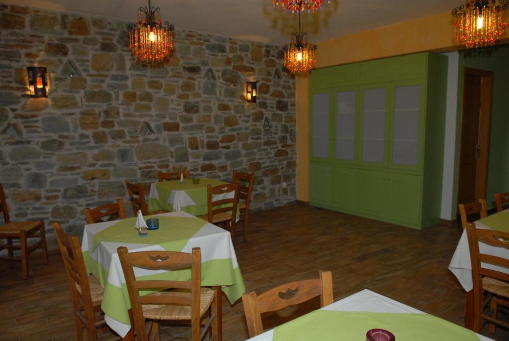 Aparthotel Ligaries à Kini Extérieur photo